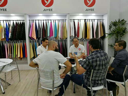 参加巴西展会